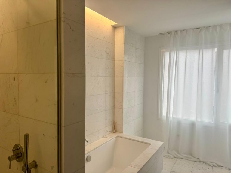 Modern Multi-Purpose Building in a Prime Location